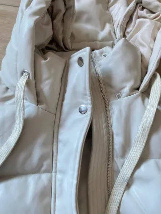 Abrigo Beige Acolchado