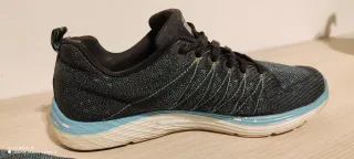 Zapatilla Deportiva Mujer Skechers Negra y Azul