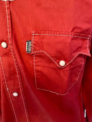 Camisa roja bordada Talla M