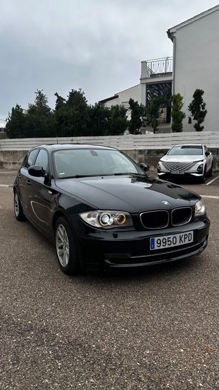 BMW Serie 1 2011, 118d (E87), Diesel 143CV, Xenon