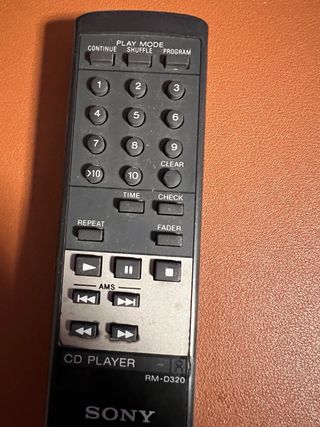 Mando Sony RM-D320 CD Player