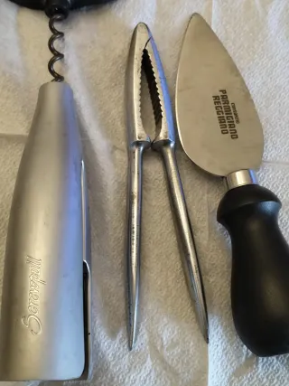 Set accessori cucina: cavatappi, schiaccianoci,ecc