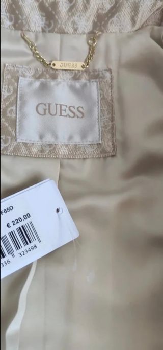 Chaqueta Guess Talla XS Nueva