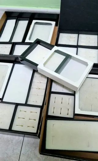 Expositores para joyería (anillos)