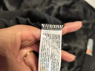 Top viscosa apertura a portafogli nero smanicato