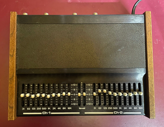 Equalizador Gráfico Estéreo MXR 114