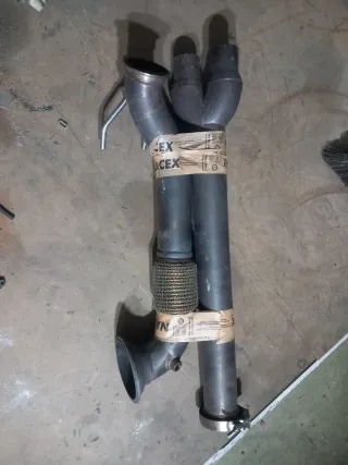 Downpipe para RS3