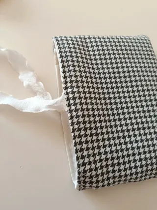 Funda libro pata de gallo