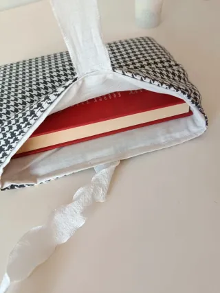 Funda libro pata de gallo