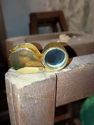 Vari oggetti da collezione