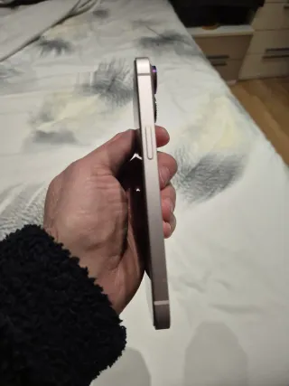 iPhone 13 Rosa 128gb+extras (carcasas,protectores)