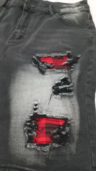 Pantalón corto Roto Talla L