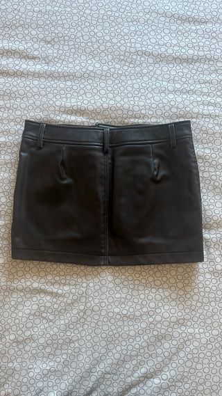 Falda Zara efecto piel