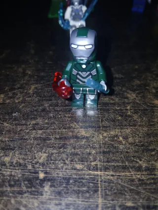 Lego Figura Iron Man Verde