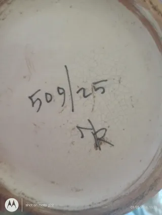 Vaso da farmacia in ceramica decorata