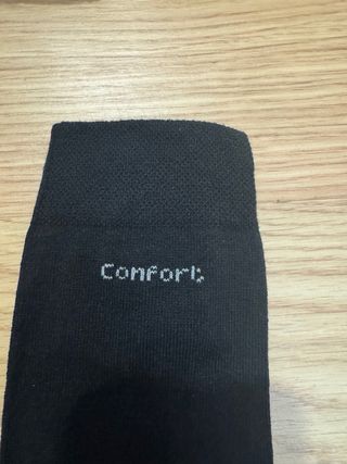 Conjunto de seis meias pretas 9€  tamanho 43-46