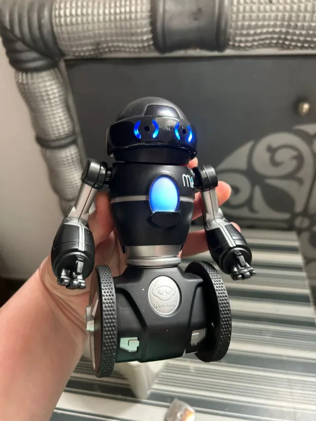 Robot inteligente MiP de WowWee