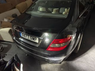 Mercedes-Benz Clase C280 231cv