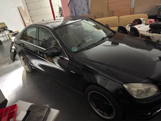 Mercedes-Benz Clase C280 231cv