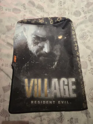 Funda PS5 Resident Evil 8 Village