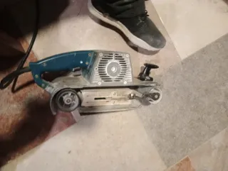 Lijadora de banda Virutex