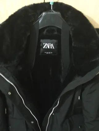 Parka Zara Mujer Negra