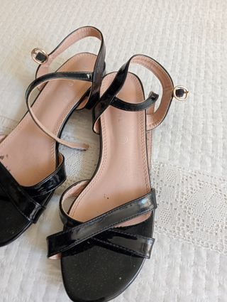 Sandalias charol negras Talla 38