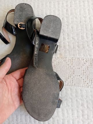 Sandalias charol negras Talla 38