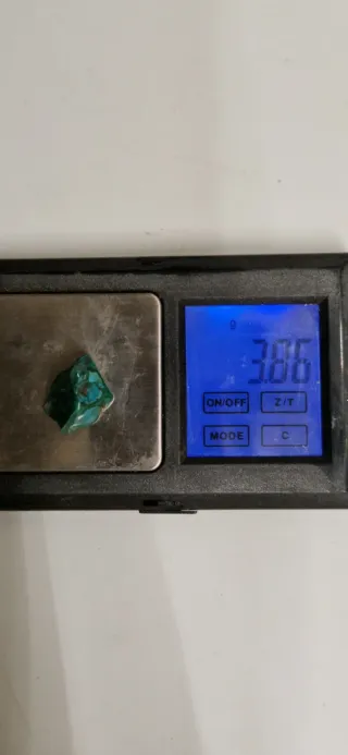 Turchesi grezzi e levigati