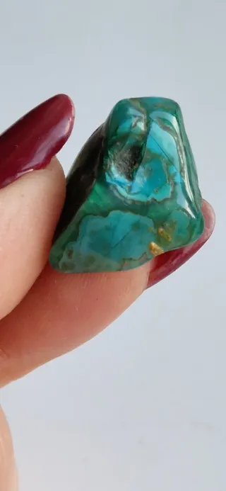 Turchesi grezzi e levigati