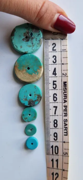 Turchesi grezzi e levigati