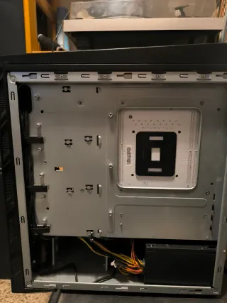 Pc sobremesa MSI INFINITE: 32GB RAM - Style White