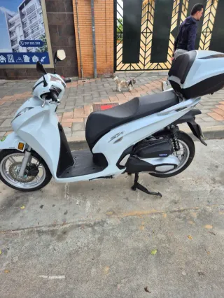 Honda SH 350 2023