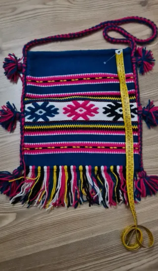 Borsa lana blu e rosa con frange