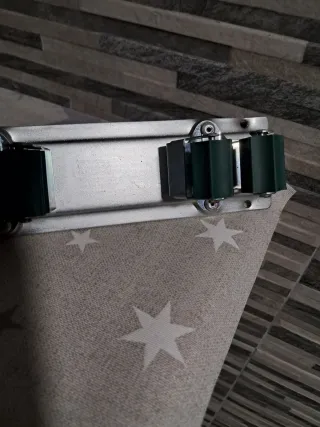 Supporto per 5 scope in metallo e plastica