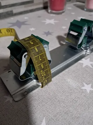 Supporto per 5 scope in metallo e plastica