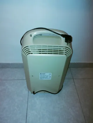 Deshumidificador Firstline 10 litros