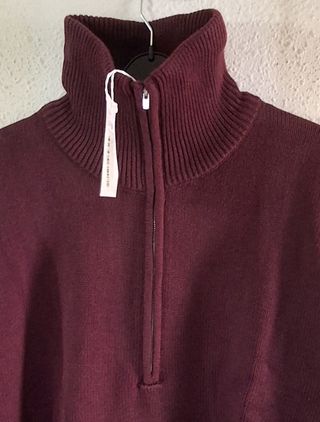 Jersey NA-KD burdeos con cremallera