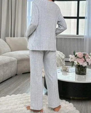 Pijama premamá y postparto. Muy cómodo y calentito