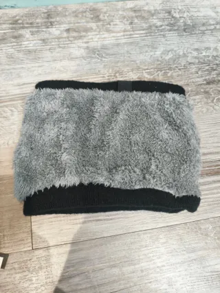 Gorro y buff oso panda gris y negro 7€