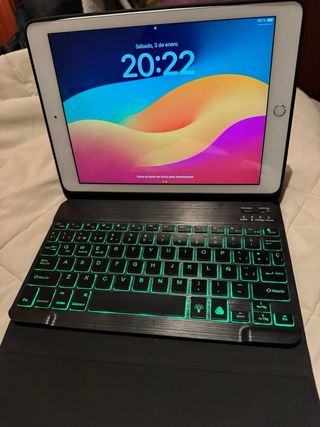 iPad 9.7 del 2018 de 128GB + Teclado y funda