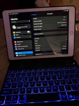 iPad 9.7 del 2018 de 128GB + Teclado y funda