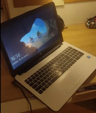 Urge venta.Portatil HP,buen estado, 445Gb, 8Gb RAM