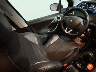 Peugeot 2008 Allure 1.2 PureTech 110 S&S