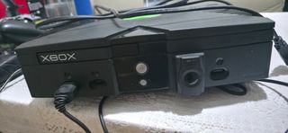 Xbox Clásica Negra + Mando Original