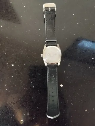 Reloj Lotus Negro y Plateado