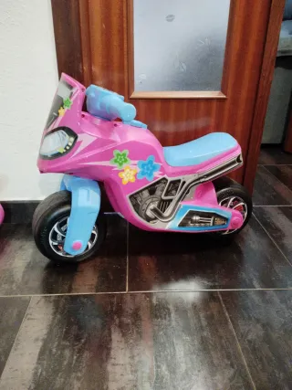 Moto de juguete para niña rosa y azul