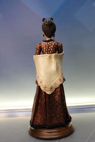 Baturra. Figura de pasta. Traje regional Aragón.