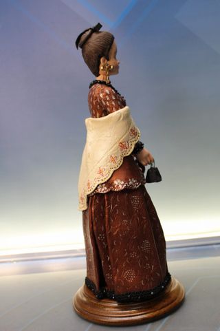 Baturra. Figura de pasta. Traje regional Aragón.