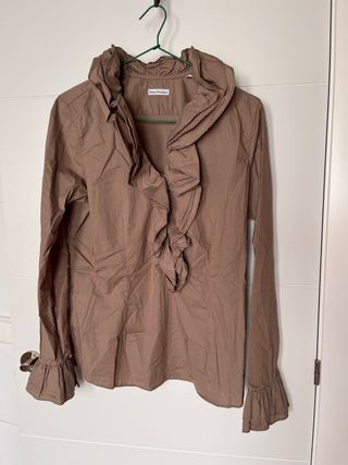 Camisa Robert Friedman volantes marrón talla L.